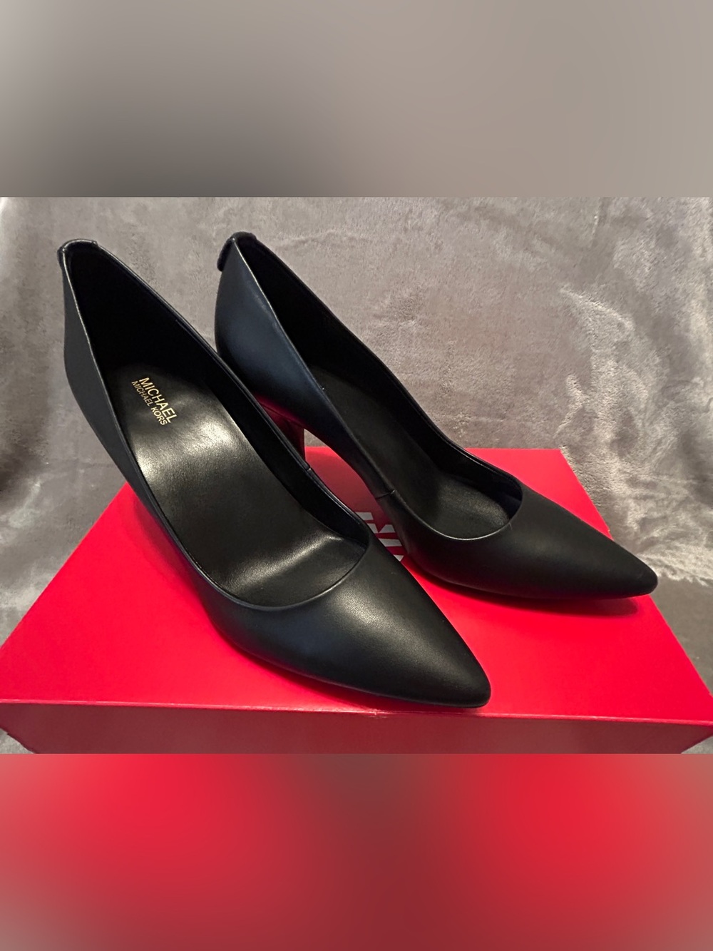 Michael Kors Black Leather Pointed-Toe Stiletto Pumps - Alina Flex Fit